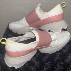 Sorel Running Shoes